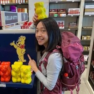 Meet your Posher, Mandy